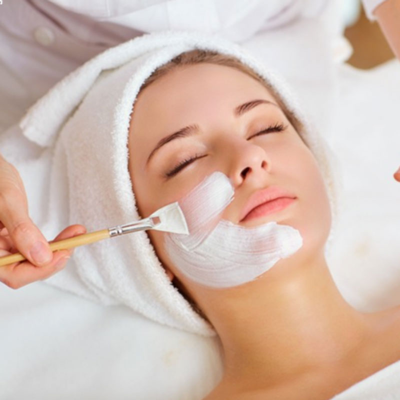 Deep Cleaning Facial